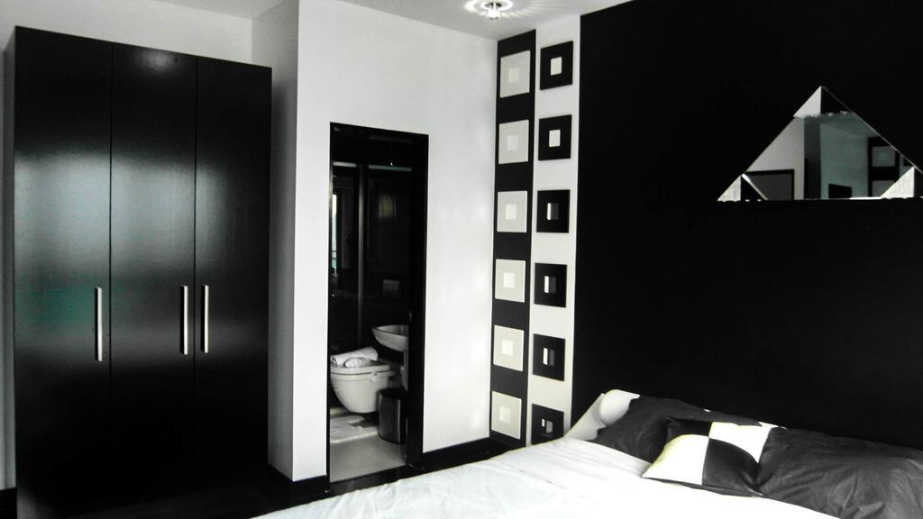 Modern Luxury Lower Penthouse Unit Manille Extérieur photo