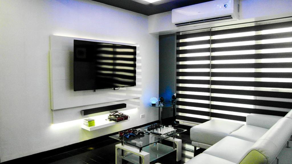 Modern Luxury Lower Penthouse Unit Manille Extérieur photo