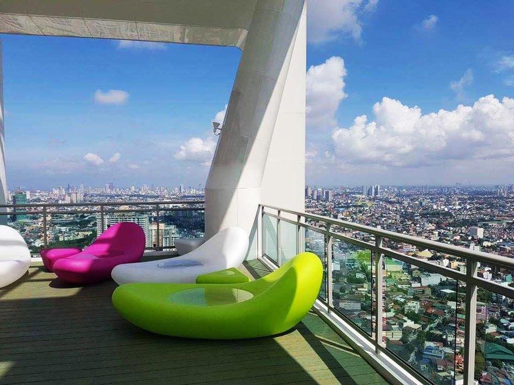 Modern Luxury Lower Penthouse Unit Manille Extérieur photo